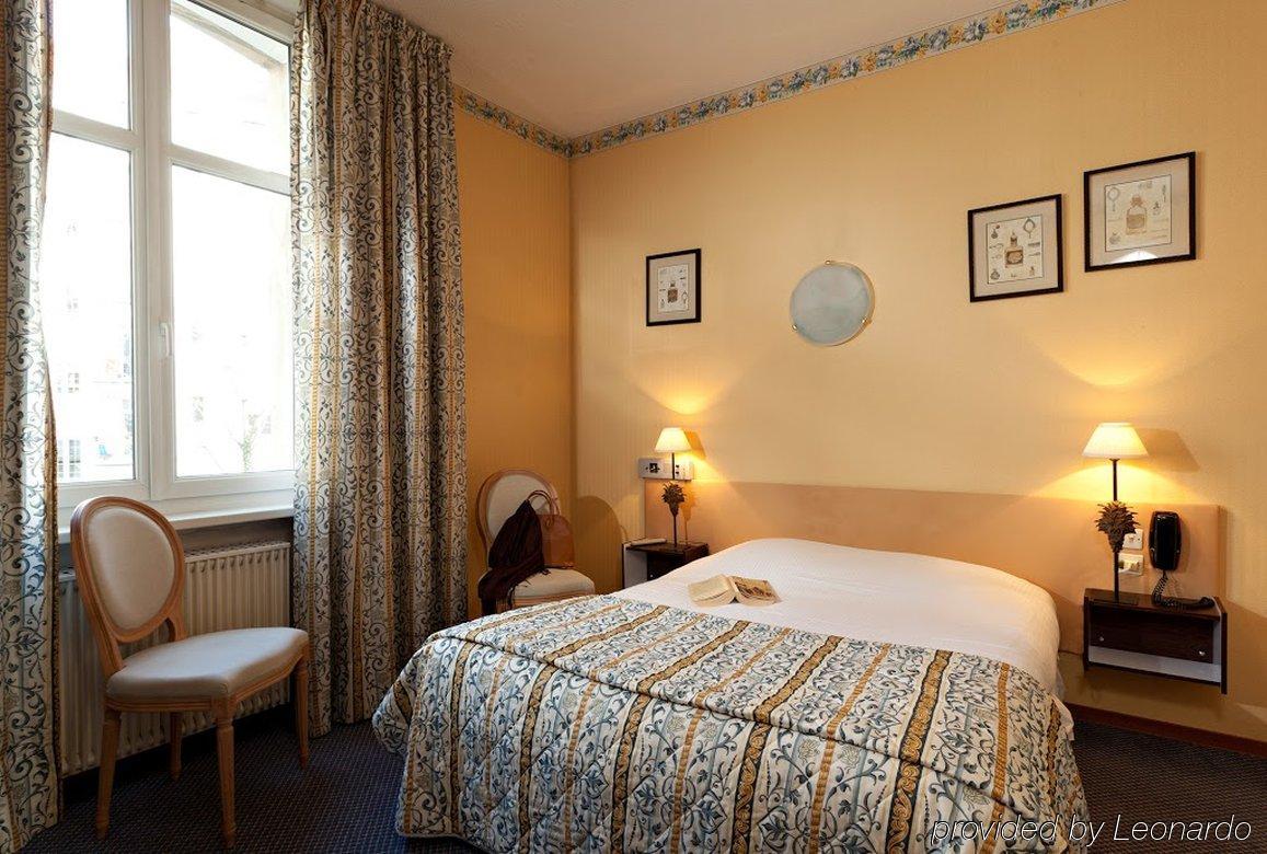 The Originals Boutique, Hotel Des Princes, Strasbourg Centre Oda fotoğraf